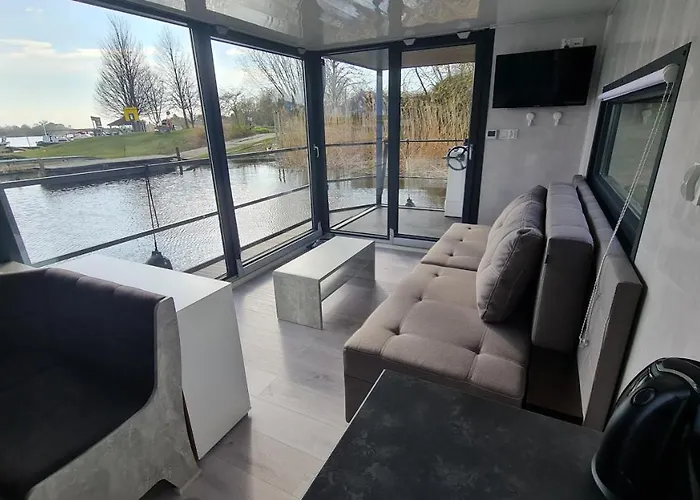 Hausboote Unteres Odertal Hausboot Kranich